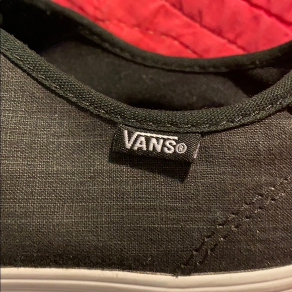 Black/Grey Vans with polka dot shoelaces - Picture 7 of 7